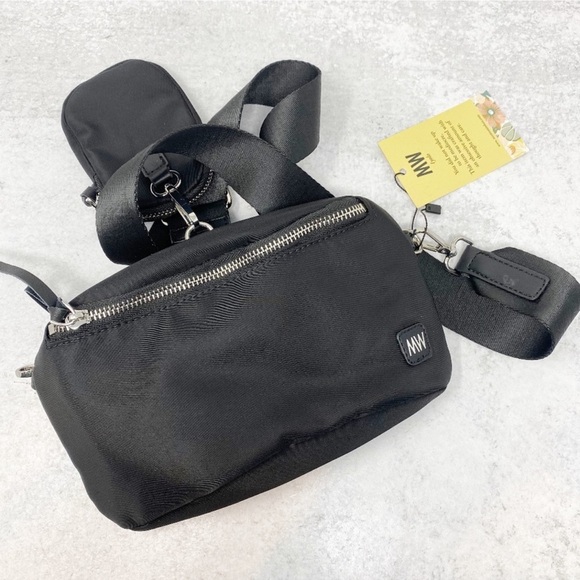 NWOT RARE Most Wanted USA Convertible Belt Bag in Black OS - Picture 12 of 14